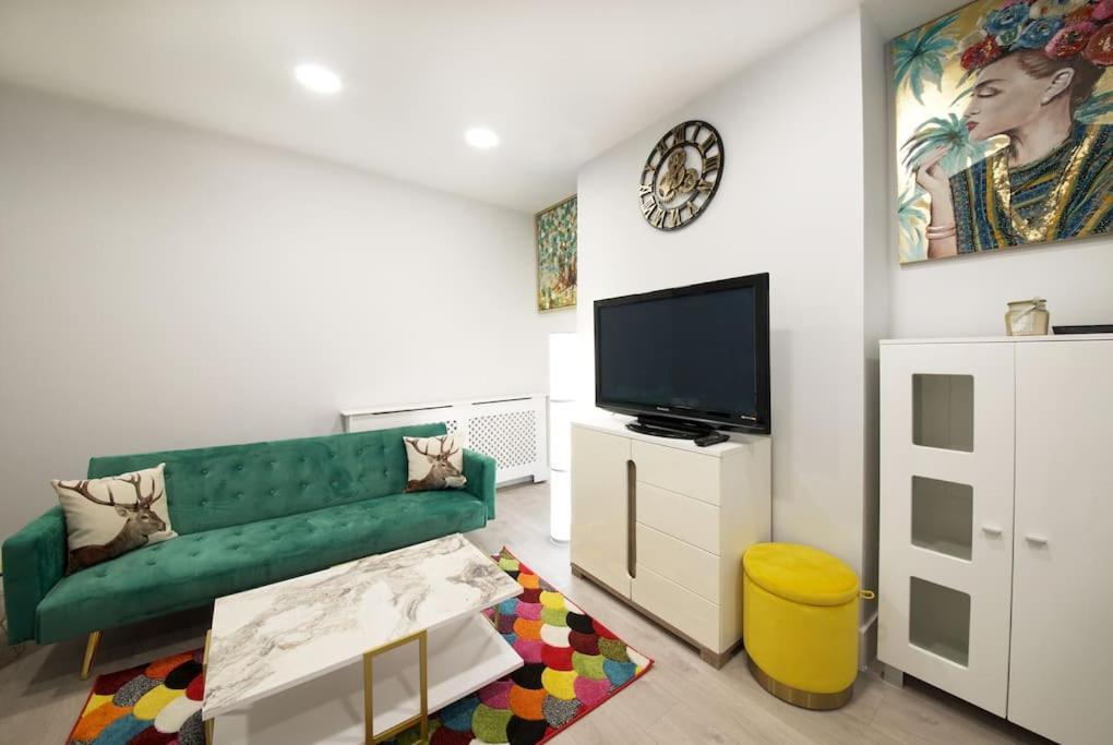 Cosy And Spacious House