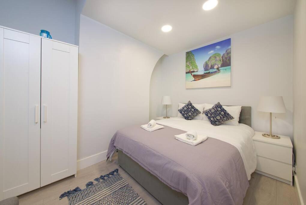 Cosy And Spacious House Liverpool